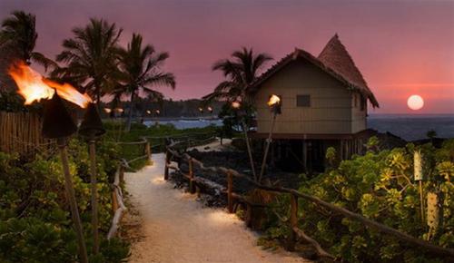 Chỉ có 15 phòng nên vào mùa cao điểm, gần như du khách phải đặt trước cả năm mới có thể bước vào Kona Tiki! - điểm đến nổi tiếng ở Hawaii - dulichhoanmy.com