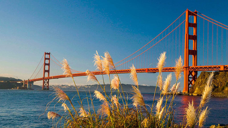Cầu Cổng vàng là một trong những biểu tượng nổi tiếng tại nước Mỹ. - du lịch bờ Tây nước Mỹ - du lịch hoàn mỹ