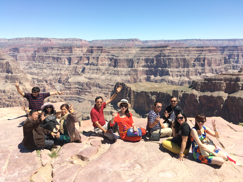 Đoàn khách Du lịch Hoàn Mỹ tại Grand Canyon. - tham quan Grand canyon - du lịch hoàn mỹ