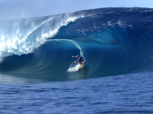 Đến Hawaii là du khách đã đến thánh địa của những người yêu thích lướt ván. - đảo hawaii - du lịch hoàn mỹ