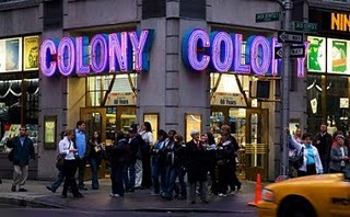 mua sắm ở new york - dulichhoanmy.com - Cửa hàng Colony Music