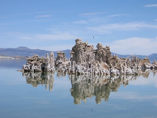 Hình ảnh về tháp ngưng thôi thạch ngưng thôi thạch tại hồ Mono. - Hồ Mono - dulichhoanmy.com