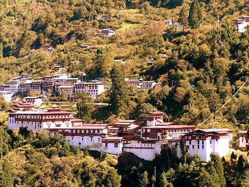 Tongsa - Cánh cửa tới thiên đường - nhìn từ xa - quốc gia bhutan